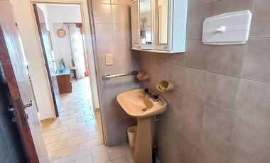 Excelente departamento 2 amb centrico!!