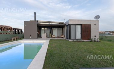 CASA en VENTA Barrio Privado Lares de Canning