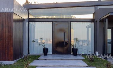 CASA en VENTA Barrio Privado Lares de Canning