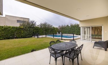 Casa en venta - Barrio La Horqueta de Echeverria, Canning