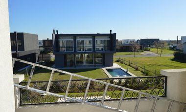 Excelente Casa en Venta en Acacias!!