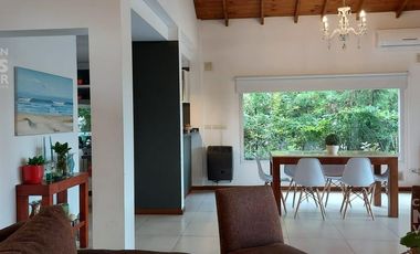 Casa en Venta de  4 ambientes- Alamo Alto-