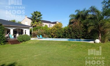 Casa en Venta de  4 ambientes- Alamo Alto-