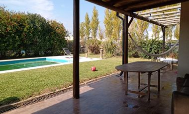 Casa a la venta en  San Alfonso Pilar del Este. Zona norte Pilar.