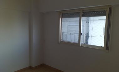 VENTA DEPARTAMENTO DE 2 AMBIENTES CÉNTRICO