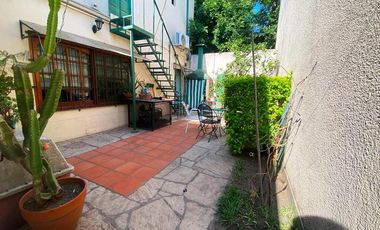 Chalet de 4 ambientes en barrio ingles.