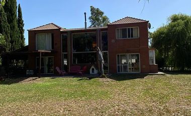 CASA VENTA CANNING BARRIO ECHEVERRIA DEL LAGO