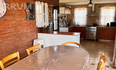 CASA VENTA CANNING BARRIO ECHEVERRIA DEL LAGO