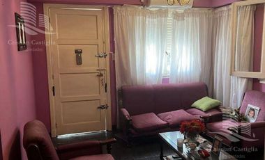 Casa en  Venta de 5 ambientes en Adrogue