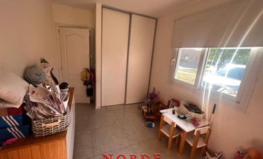 VENTA • ESCOBAR • PUERTOS DEL LAGO-VISTAS• CASA • 5 AMBIENTES • PISCINA