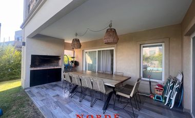VENTA • ESCOBAR • PUERTOS DEL LAGO-VISTAS• CASA • 5 AMBIENTES • PISCINA