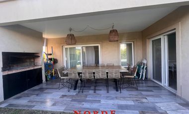 VENTA • ESCOBAR • PUERTOS DEL LAGO-VISTAS• CASA • 5 AMBIENTES • PISCINA