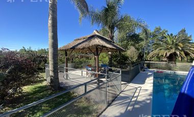 Venta casa quinta de 4 ambientes con piscina en Villa San Luis - Florencio Varela