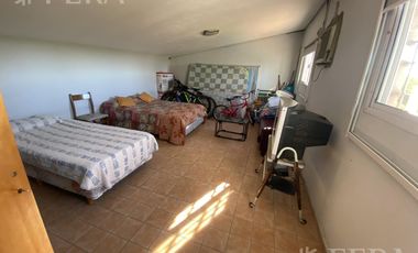 Venta casa quinta de 4 ambientes con piscina en Villa San Luis - Florencio Varela