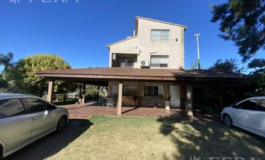 Venta casa quinta de 4 ambientes con piscina en Villa San Luis - Florencio Varela