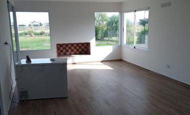 Casa a estrenar en área 2 San Sebast