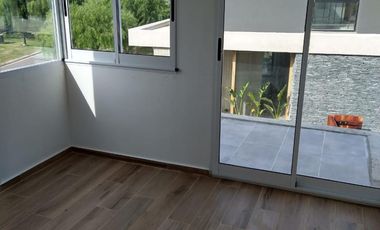 Casa a estrenar en área 2 San Sebast
