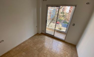 Departamento dos ambientes en venta en Avellaneda