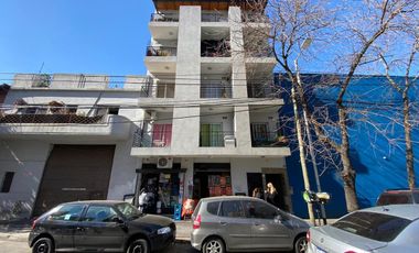 Departamento dos ambientes en venta en Avellaneda
