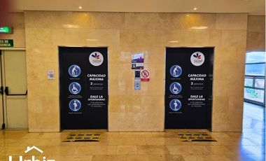 Arriendo de Oficina de 54 m² en Centro Comercial Santafé