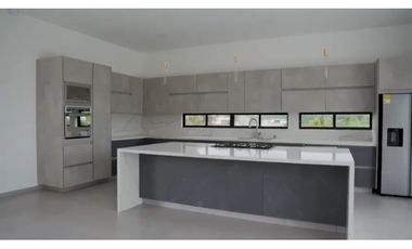 Casa en condominio Vallarta para la venta en la Via a Armenia, Pereira