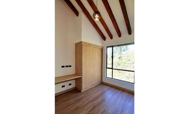 CASA MODERNA A LA VENTA EN MARINILLA