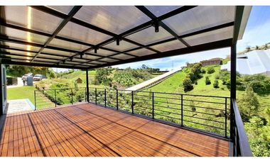 CASA MODERNA A LA VENTA EN MARINILLA