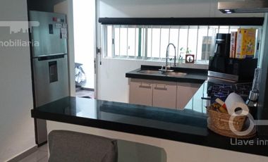 Casa de 2 niveles amueblada en  renta ubicada en Fracc. Punta del Mar, en Coatzacoalcos, Veracruz.