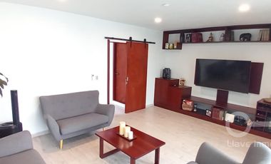 Casa de 2 niveles amueblada en  renta ubicada en Fracc. Punta del Mar, en Coatzacoalcos, Veracruz.