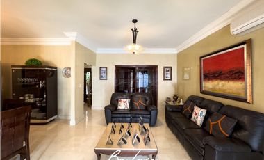 VENDO CASA EN COSTA DEL ESTE, PH PALMERA DEL ESTE (2)