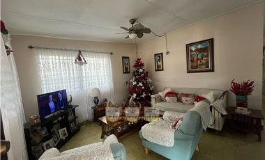 Venta de acogedora y linda casa en Cerro Viento