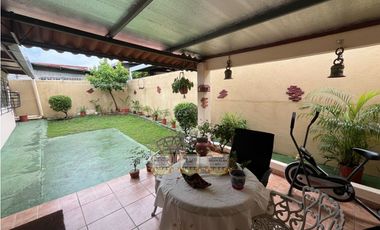 Venta de acogedora y linda casa en Cerro Viento