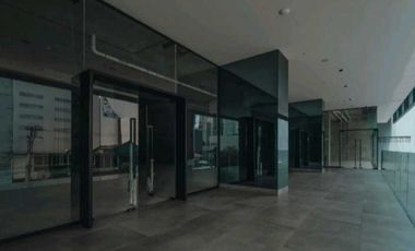 LOCAL COMERCIAL EN BELLA VISTA PH  NUOVO ARMANI 127M2