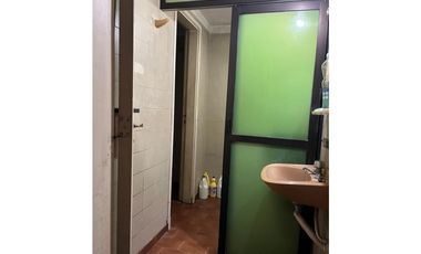LOCAL-  DEPOSITO 3 PLANTAS AV. LURO 5000