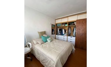 VENTA CASA RECICLADA CON 3 DORMITORIOS PATIO CON PARRILLA