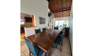 VENTA CASA RECICLADA CON 3 DORMITORIOS PATIO CON PARRILLA