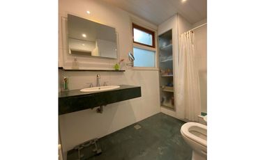 VENTA CASA RECICLADA CON 3 DORMITORIOS PATIO CON PARRILLA