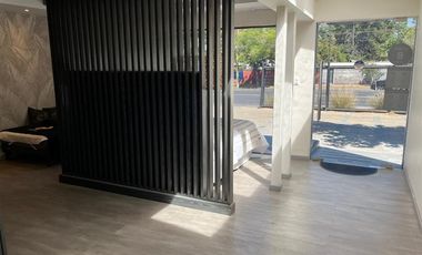 Local Comercial en Arriendo en Luis Pasteur / Los Gomeros