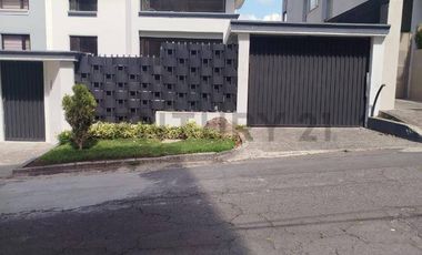 Vendo o rento casa sector Bellavista