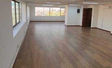Se Vende Oficina Planta Libre 122 M2. Edificio Panorámico