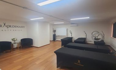 Se Vende Oficina Planta Libre 122 M2. Edificio Panorámico