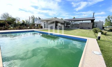 Casa en venta  Puerto Roldán