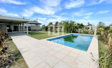 Casa en venta  Puerto Roldán