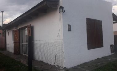 Casas venta en bloque - 6 dormitorios 3 baños - 232mts2  - 25 De Mayo