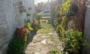 Casa venta 2 dormitorios 1 baño 1 patio 1 galpon 220 mts2 totales - Berazategui