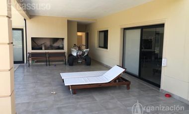 Casa - Barrio Septiembre - Escobar