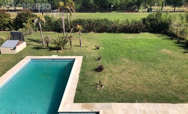 Casa - Barrio Septiembre - Escobar
