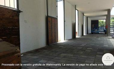 Rancho en Venta en Santo Tomás Ajusco, CDMX |  3 Casas + Caballerizas