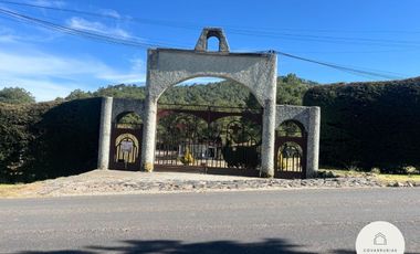 Rancho en Venta en Santo Tomás Ajusco, CDMX |  3 Casas + Caballerizas