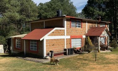 Rancho en Venta en Santo Tomás Ajusco, CDMX |  3 Casas + Caballerizas